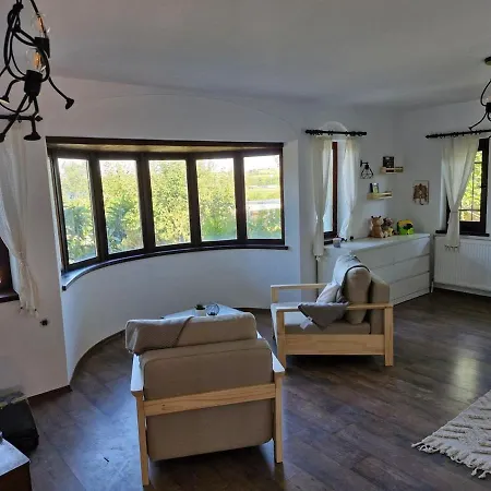 Azure Bay Family Villa, 50m From The Sea 빌라 *