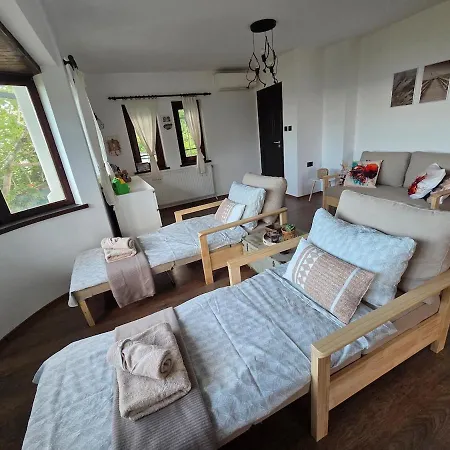 Azure Bay Family Villa, 50m From The Sea *