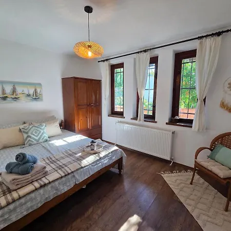 Azure Bay Family Villa, 50m From The Sea Villa