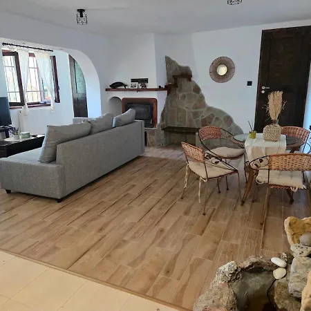 Azure Bay Family Villa, 50m From The Sea *