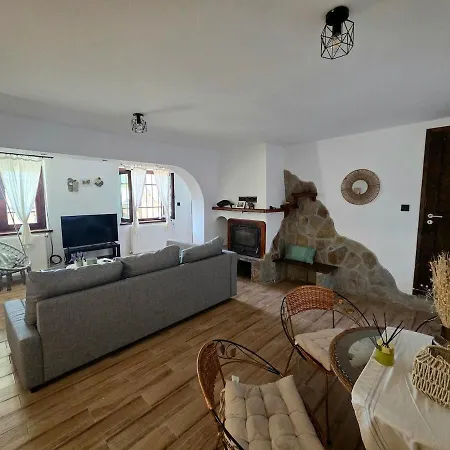 Azure Bay Family Villa, 50m From The Sea *
